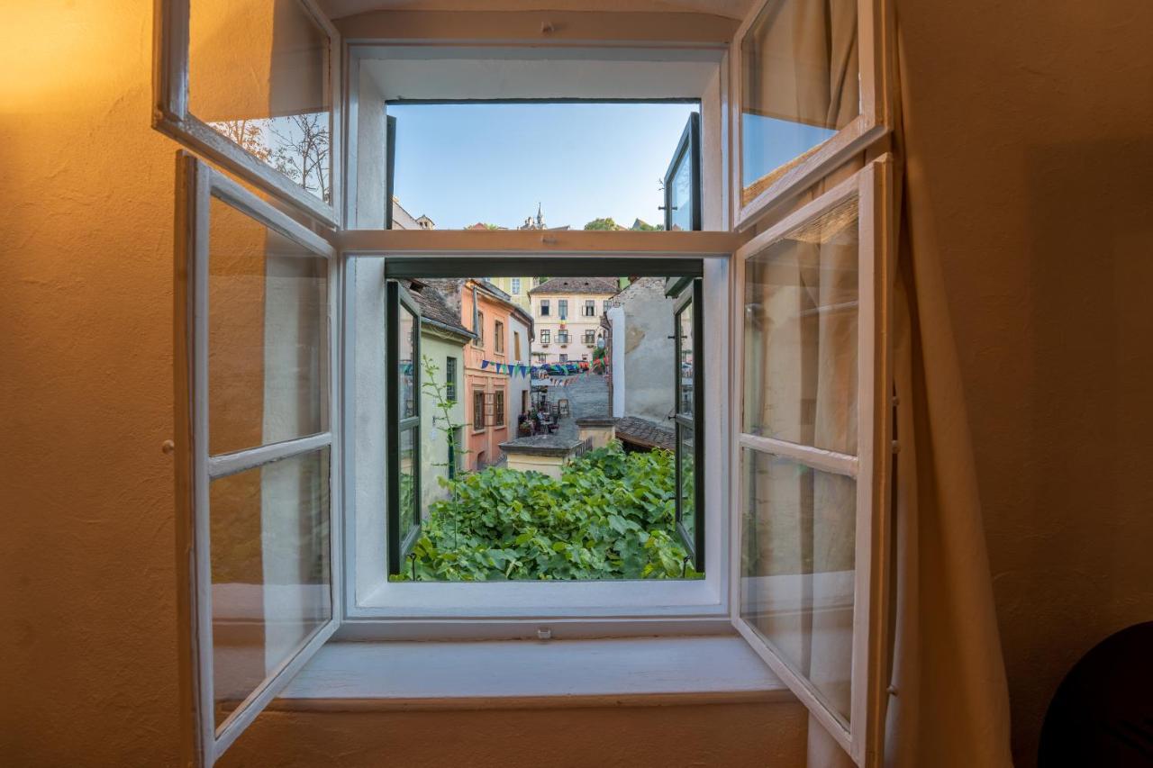 Casa Josef Bacon - La Strada - Lejlighedshotel Sighişoara Eksteriør billede
