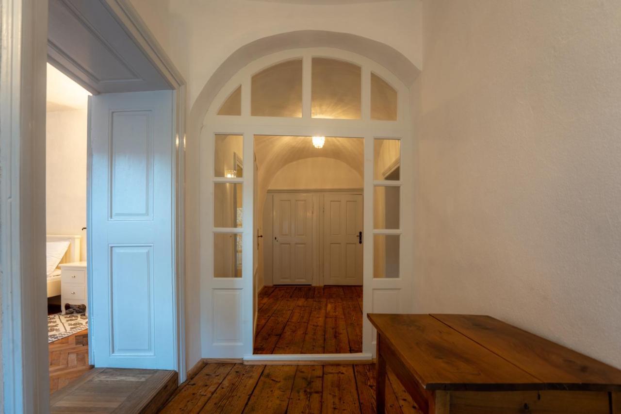 Casa Josef Bacon - La Strada - Lejlighedshotel Sighişoara Eksteriør billede